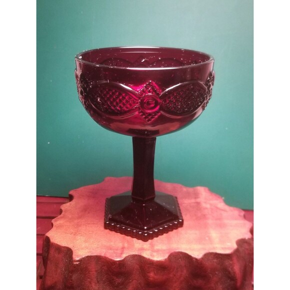 Avon 1876 Cape Cod Ruby Red Collection Coup Cocktail Glass / Altar Chalice - Picture 1 of 3